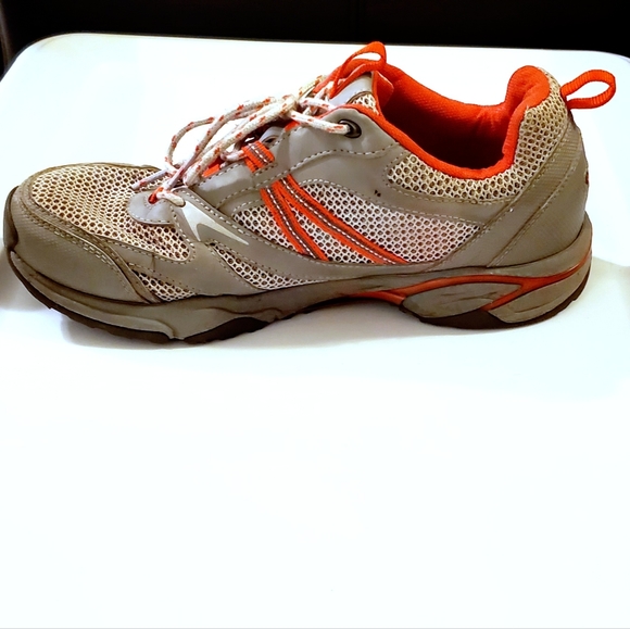 AHNU BY TEVA HIKING SHOES. MENS Sz:9 LIKE NEW! - Picture 3 of 10